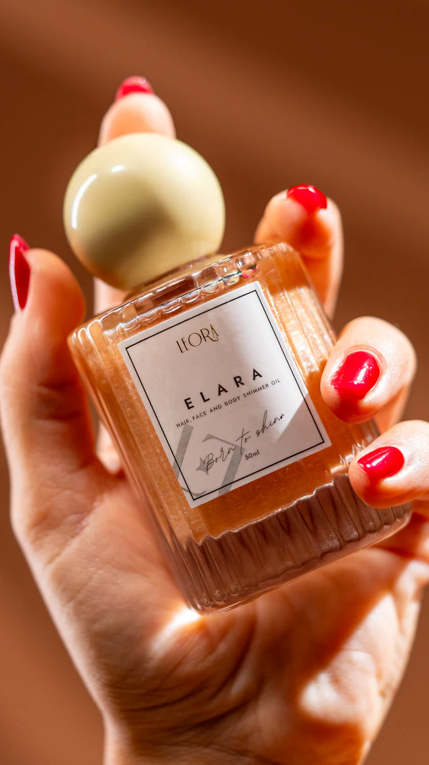 Elara Shimmer Oil